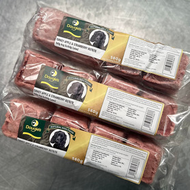 Dougies *Specials* Turkey, Apple & Strawberry - 1 Pack (560g)